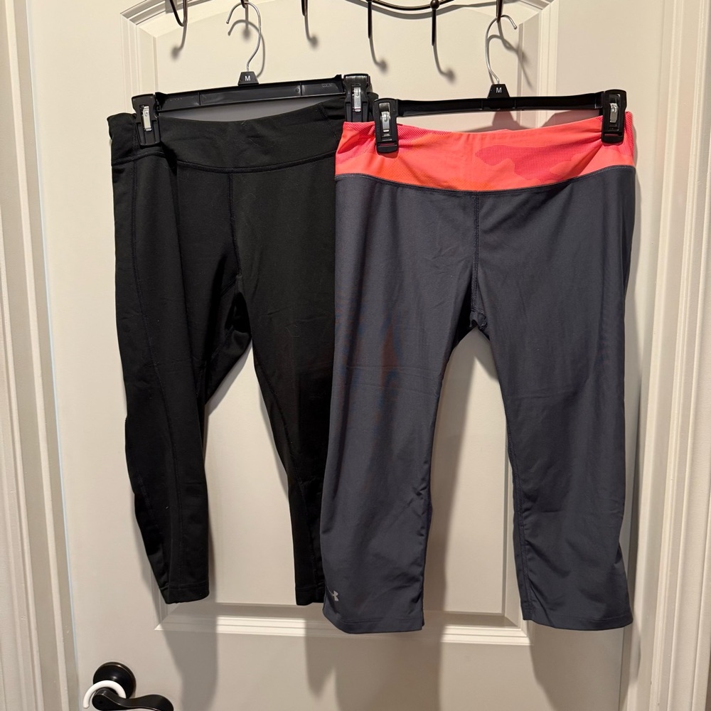 Bundle of cropped leggings